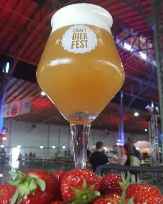 Chroust Strawberry Milkshake IPA