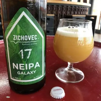 Zichovec NEIPA Galaxy 17